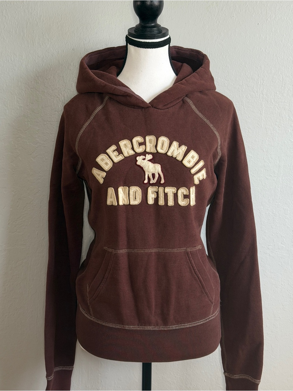 Vintage Abercrombie & Fitch Brown Hoodie Sweatshirt Womens M Y2K Moose
